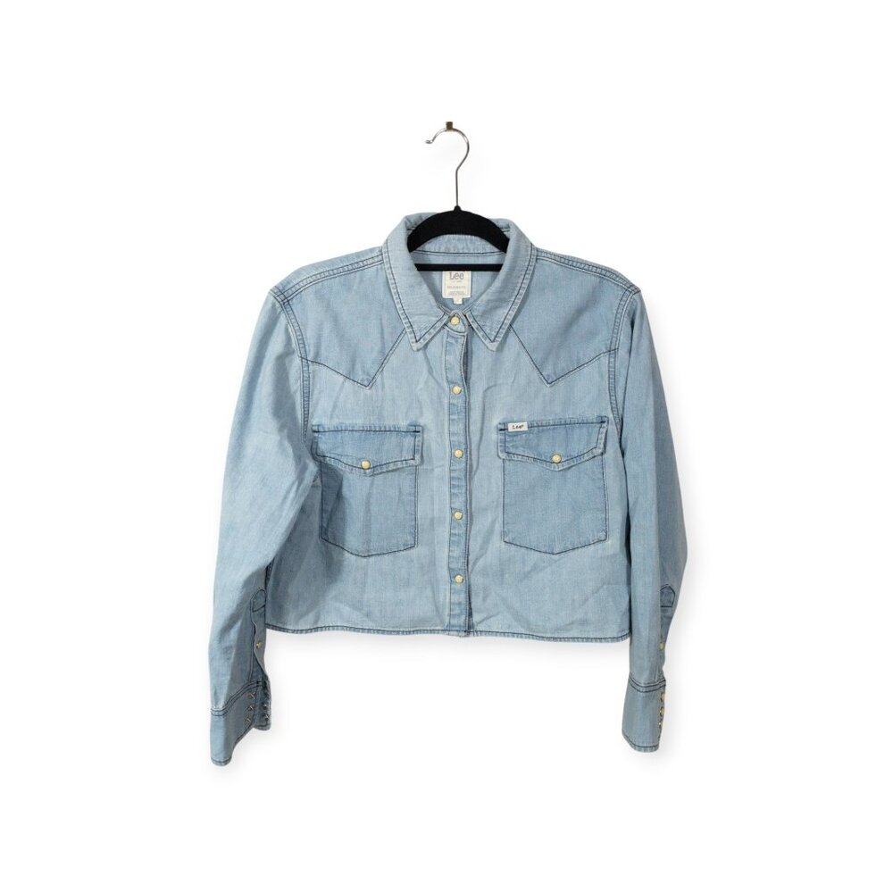 Lee Relaxed Fit Denim Crop Top Button Down Pockets SZ S Light Blue Long Sleeve